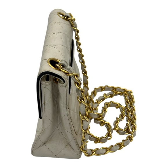 Chanel Vintage White Square Single Flap Bag - Picture 5 of 8